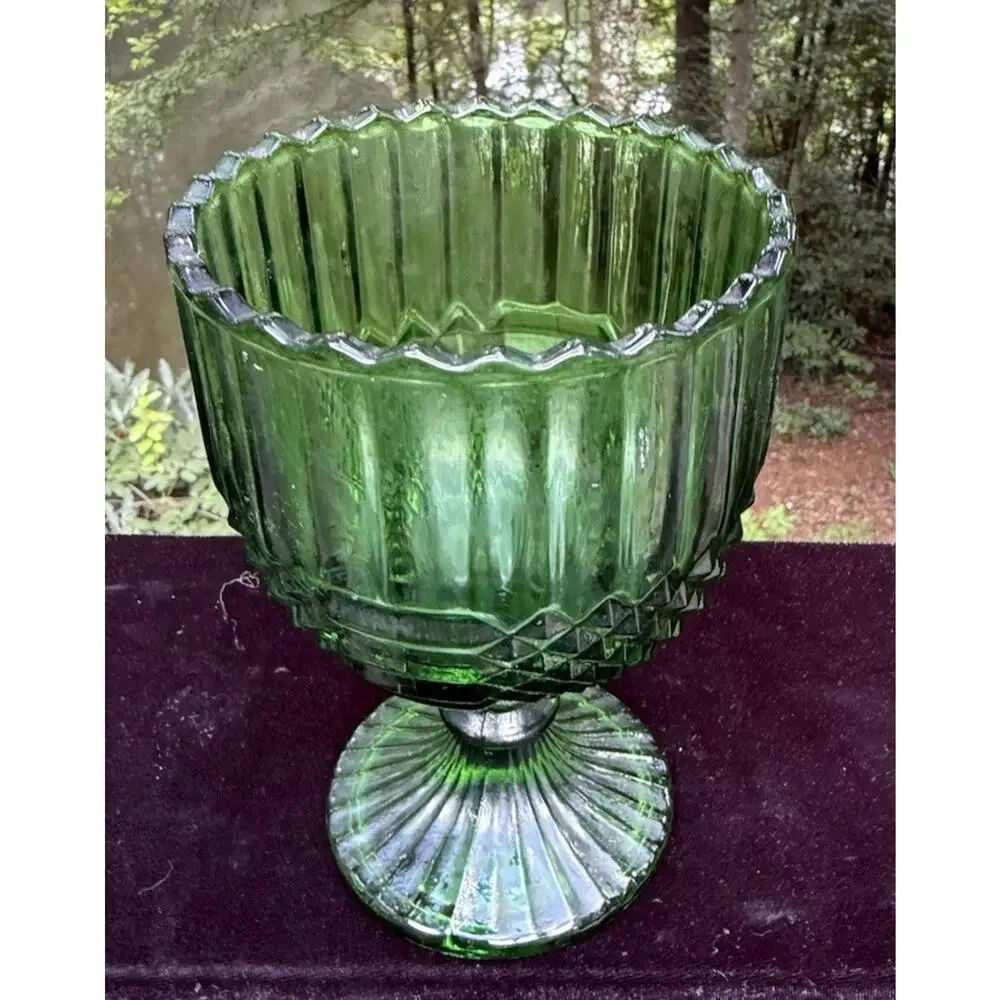 Vintage Footed Anchor Hocking Ribbed And Diamond Pattern Heavy Goblet -S1